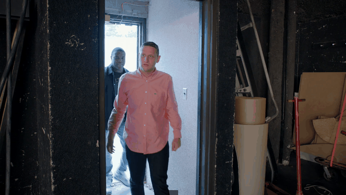 d667c354-5532-428d-ab9c-b40f4f973f3b.gif