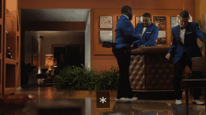 efe3c681-e56c-496f-b302-413dd18c3ec2.gif