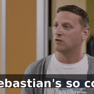 1a85fc1f-f6b7-44d4-8992-f057491da191.gif