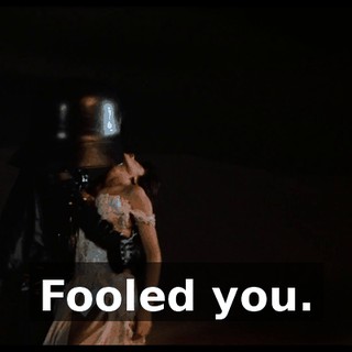 27c5aac5-95f5-425d-98e1-4bd84b019433.gif