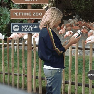 2dca0218-445c-44ef-9132-136c42141544.gif