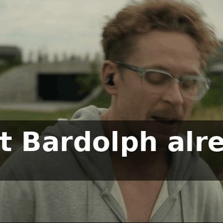 3df4a7c9-b3f0-4c1e-a52f-0f9adc9f2203.gif