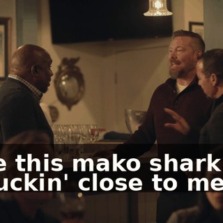 I see this mako shark. It's so fuckin' close to me.