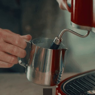 4efd474d-bd6d-42bf-b258-054ae36e9841.gif