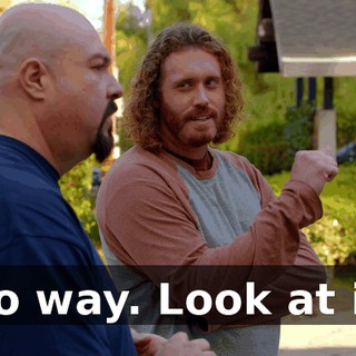 5ec48b12-c7d4-4993-8545-f1127165ef3d.gif