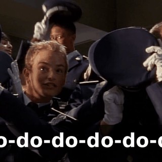 ♪ Do-do-do-do-do-do ♪