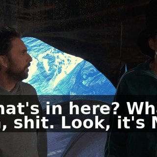 - What's in here? What? - Oh, shit. Look, it's Mac.