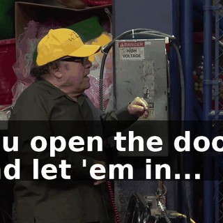 bec61066-4c91-4578-a8b4-ad1547a744ff.gif