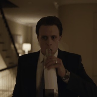 d926469b-d45b-4b9b-b7fb-ce089ae81d32.gif